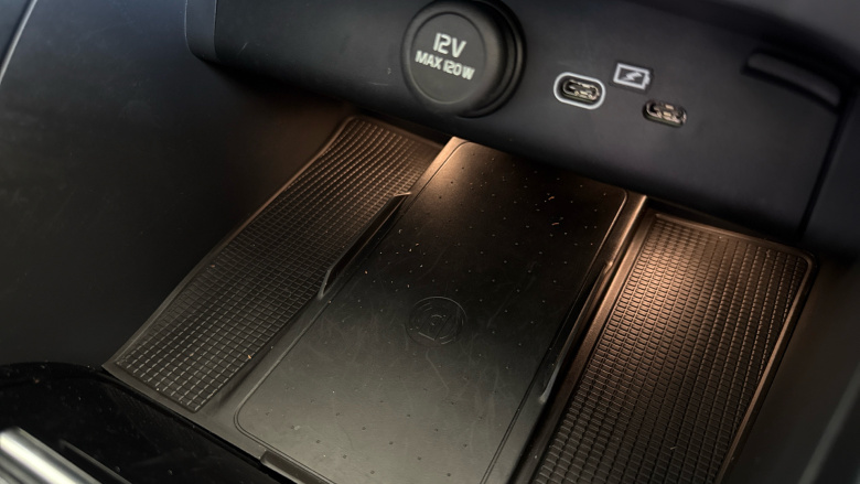 Volvo XC40 2.0 B4P Ultra Dark 5dr Auto Petrol Estate